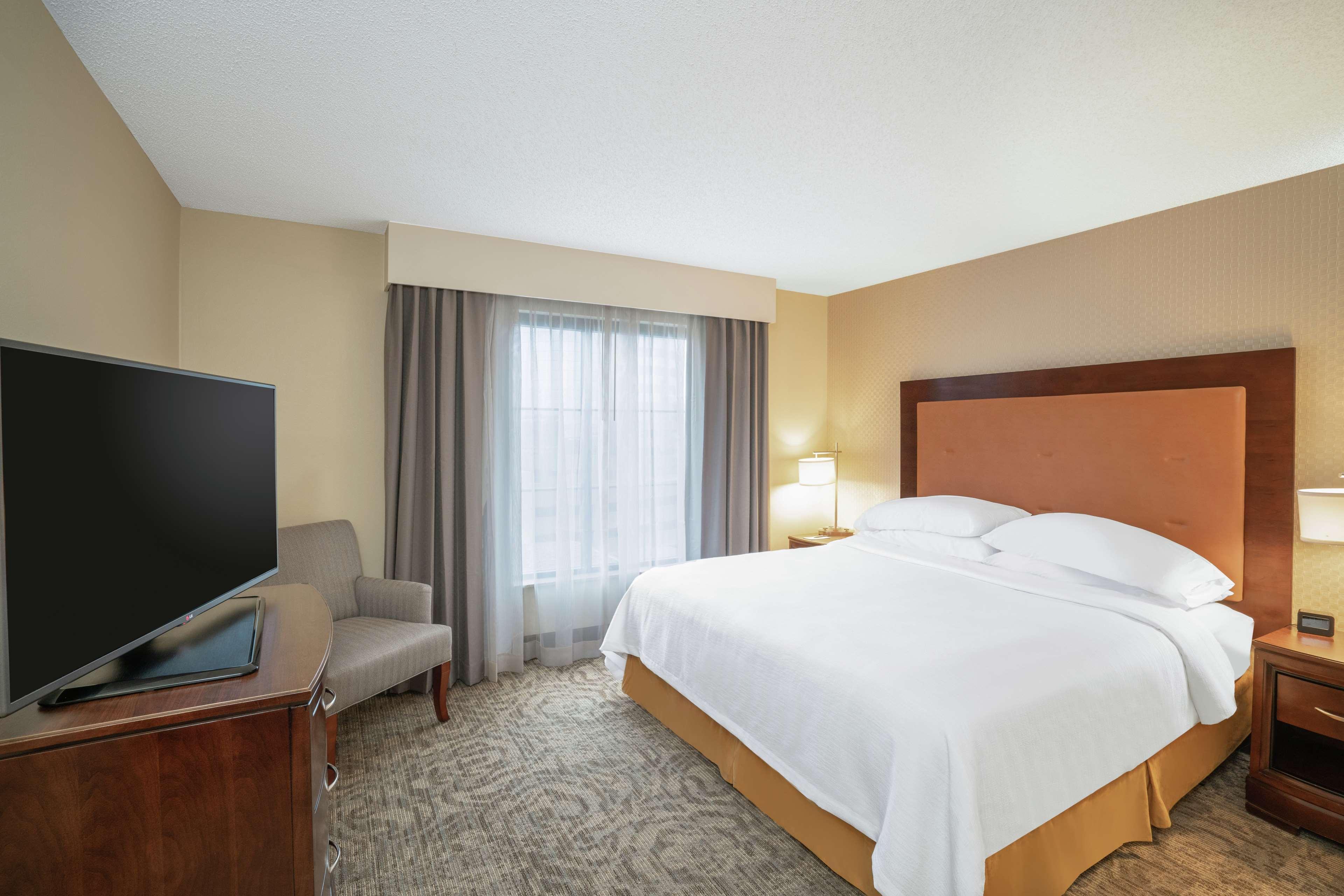 Embassy - At Vanderbilt 3*